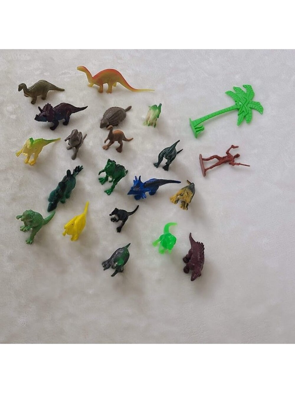 21 Pc Mini Dinosaur Figure Lot T Rex Triceratops Tree Soldier Toys - Picture 4 of 11